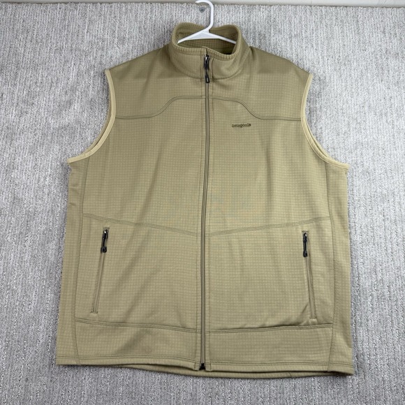 Patagonia Other - Patagonia R1 Vest Men's Size XL Beige Waffle